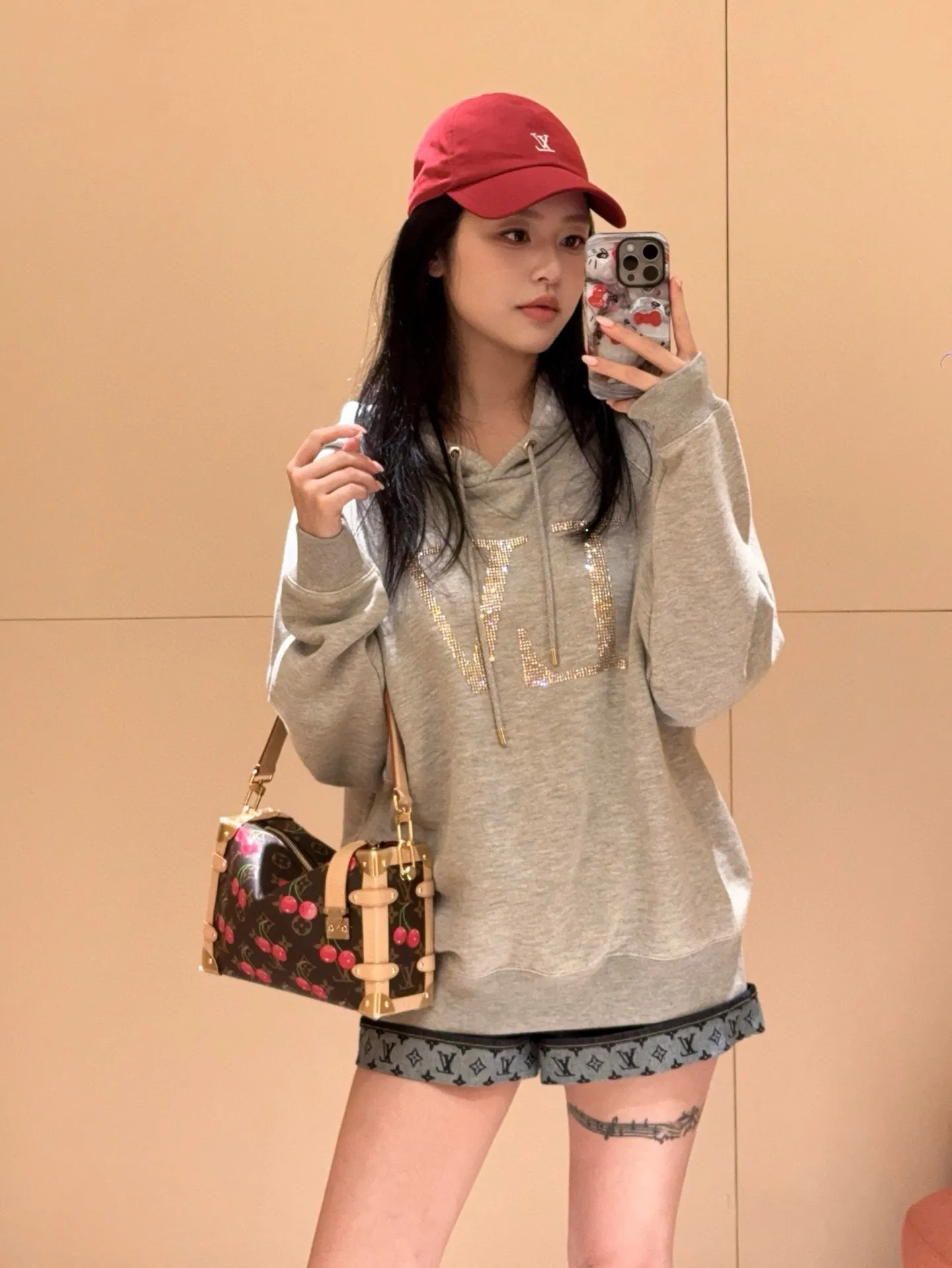 Louis Vuitton/Louis Vuitton 25Fw hot diamond letter logo hooded sweatshirt